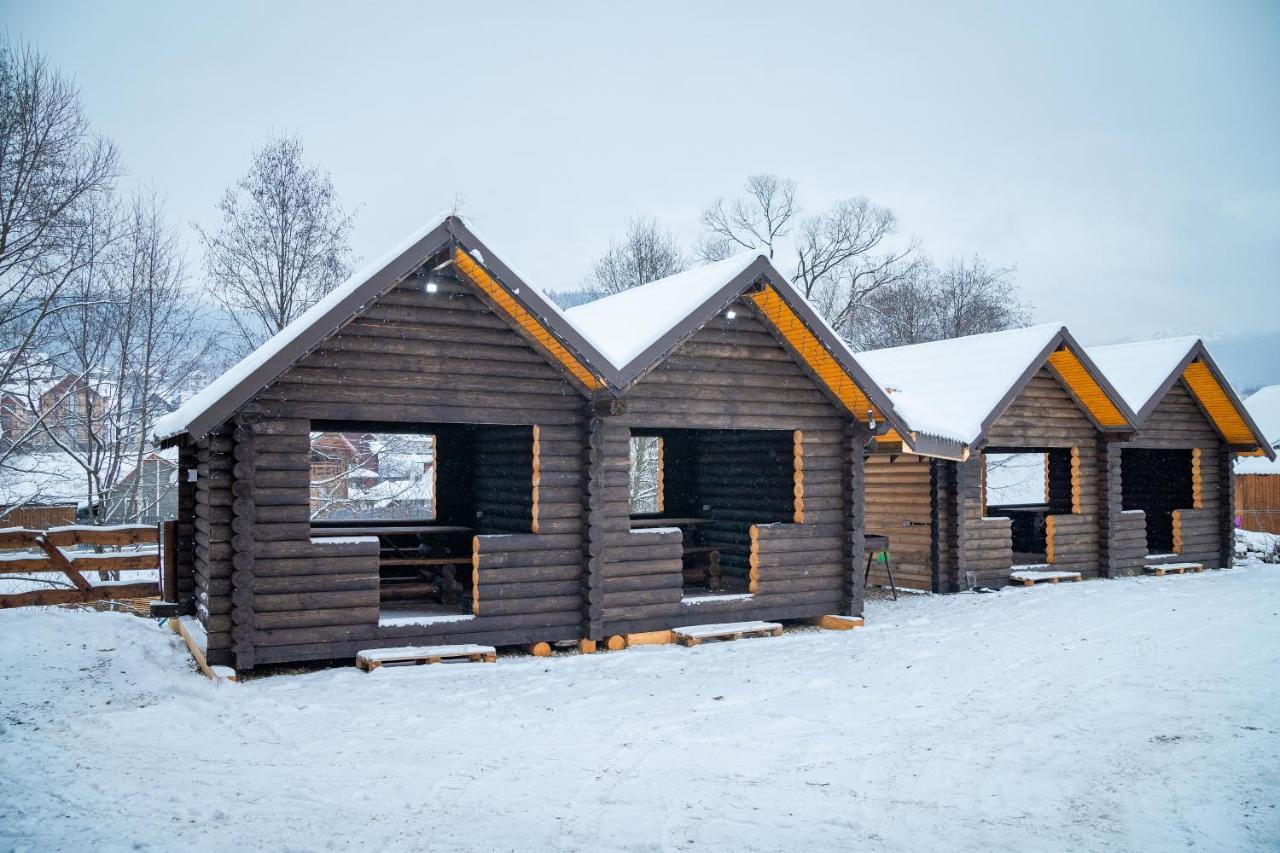 Cottage Hata Zustrich 부코벨 외부 사진